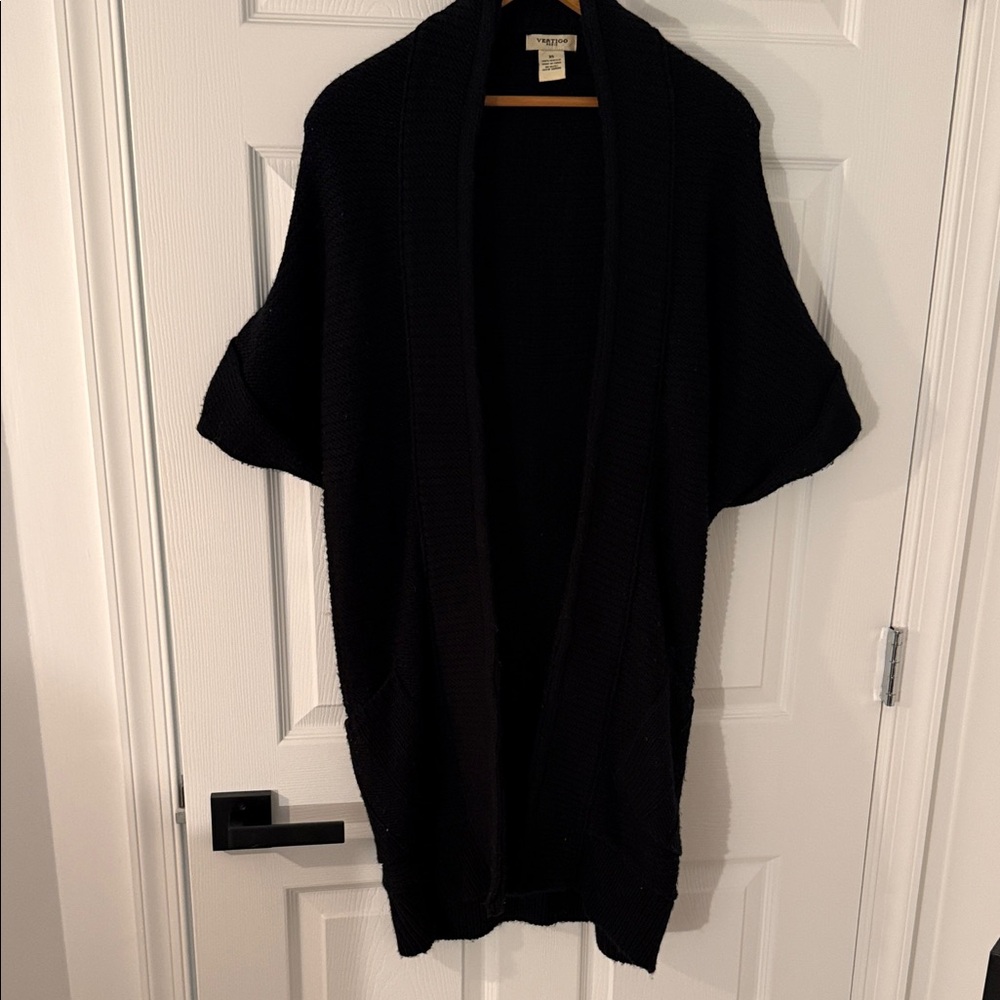 Vertigo Black Knit Shirt Sleeve Cardigan with Pockets sz XS